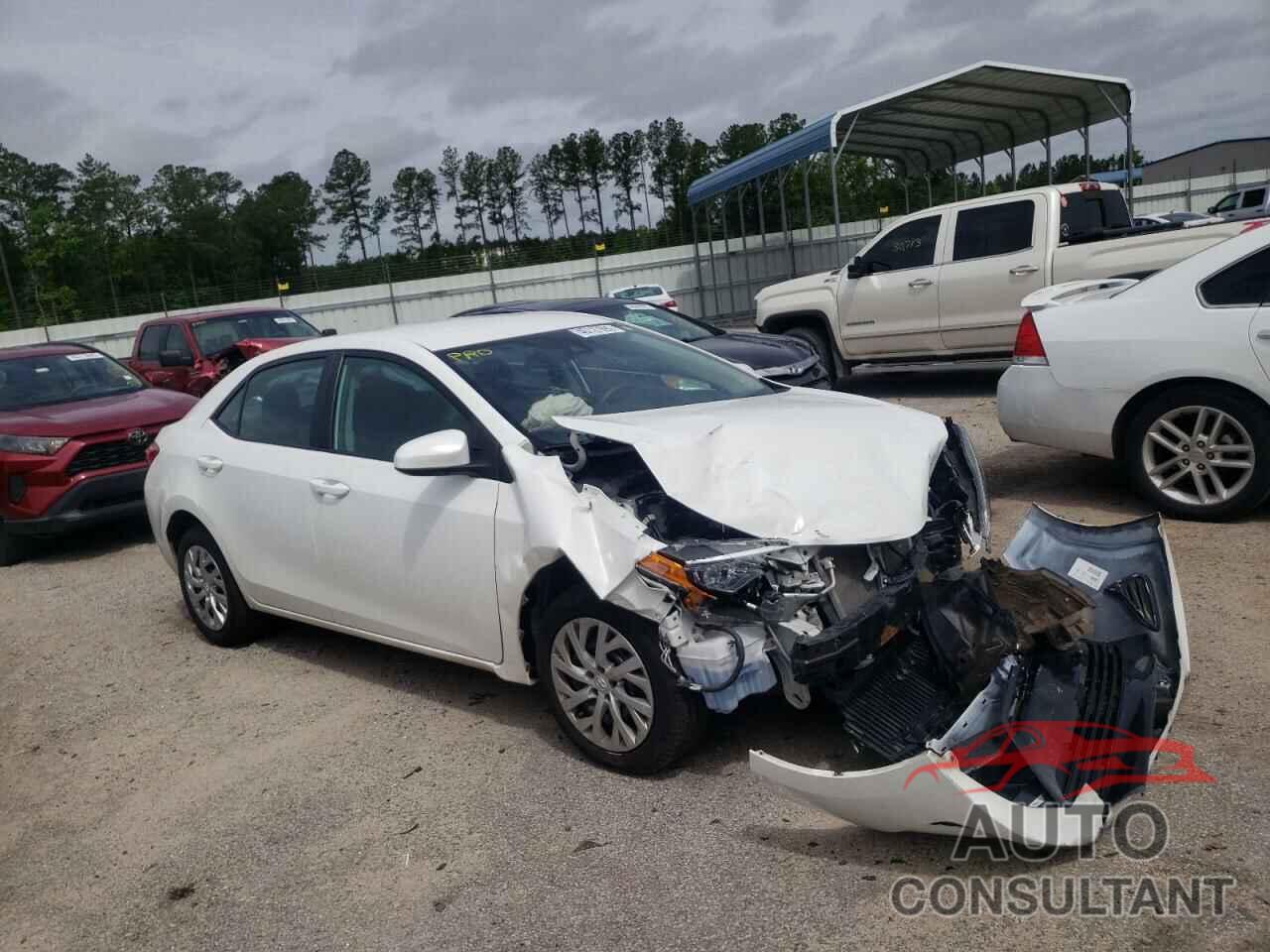 TOYOTA COROLLA 2018 - 5YFBURHE6JP800231