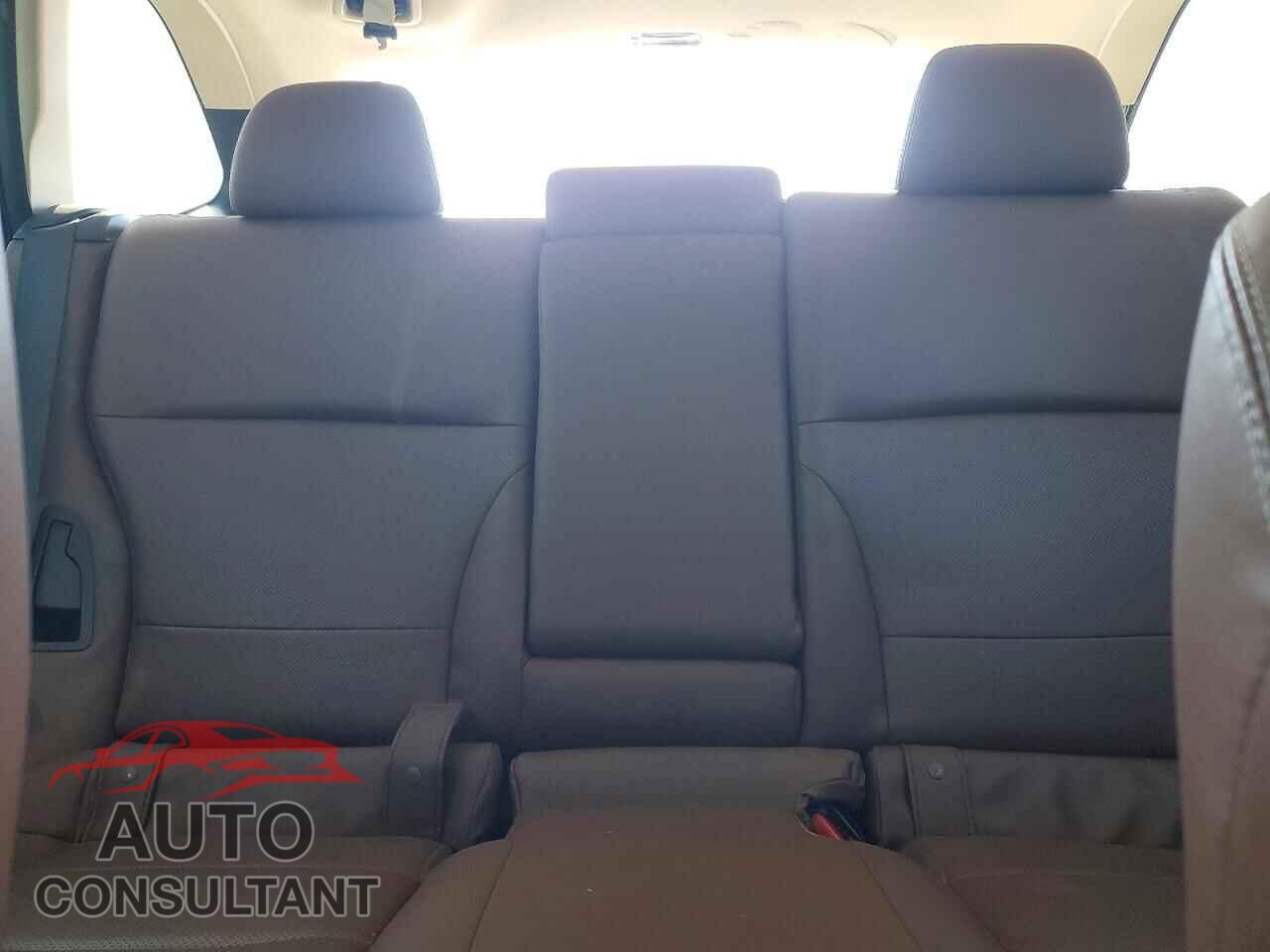 SUBARU OUTBACK 2018 - 4S4BSETCXJ3313428
