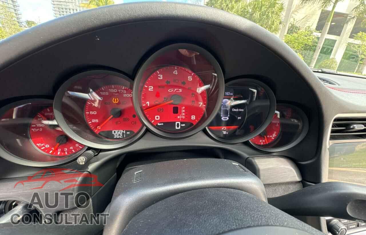 PORSCHE 911 2017 - WP0CB2A96HS156253
