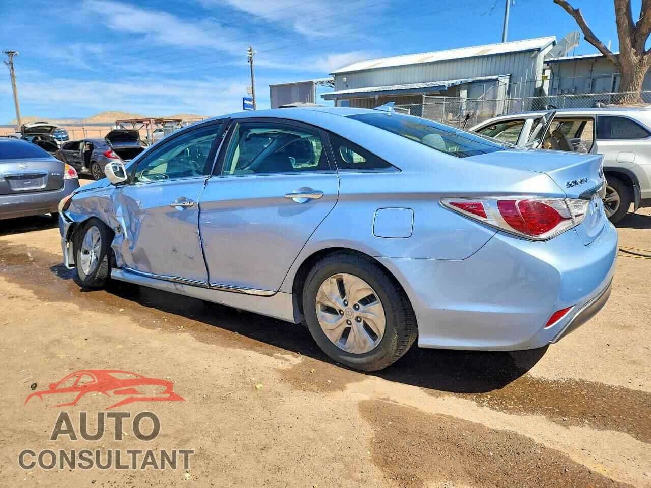HYUNDAI SONATA 2013 - KMHEC4A41DA072195