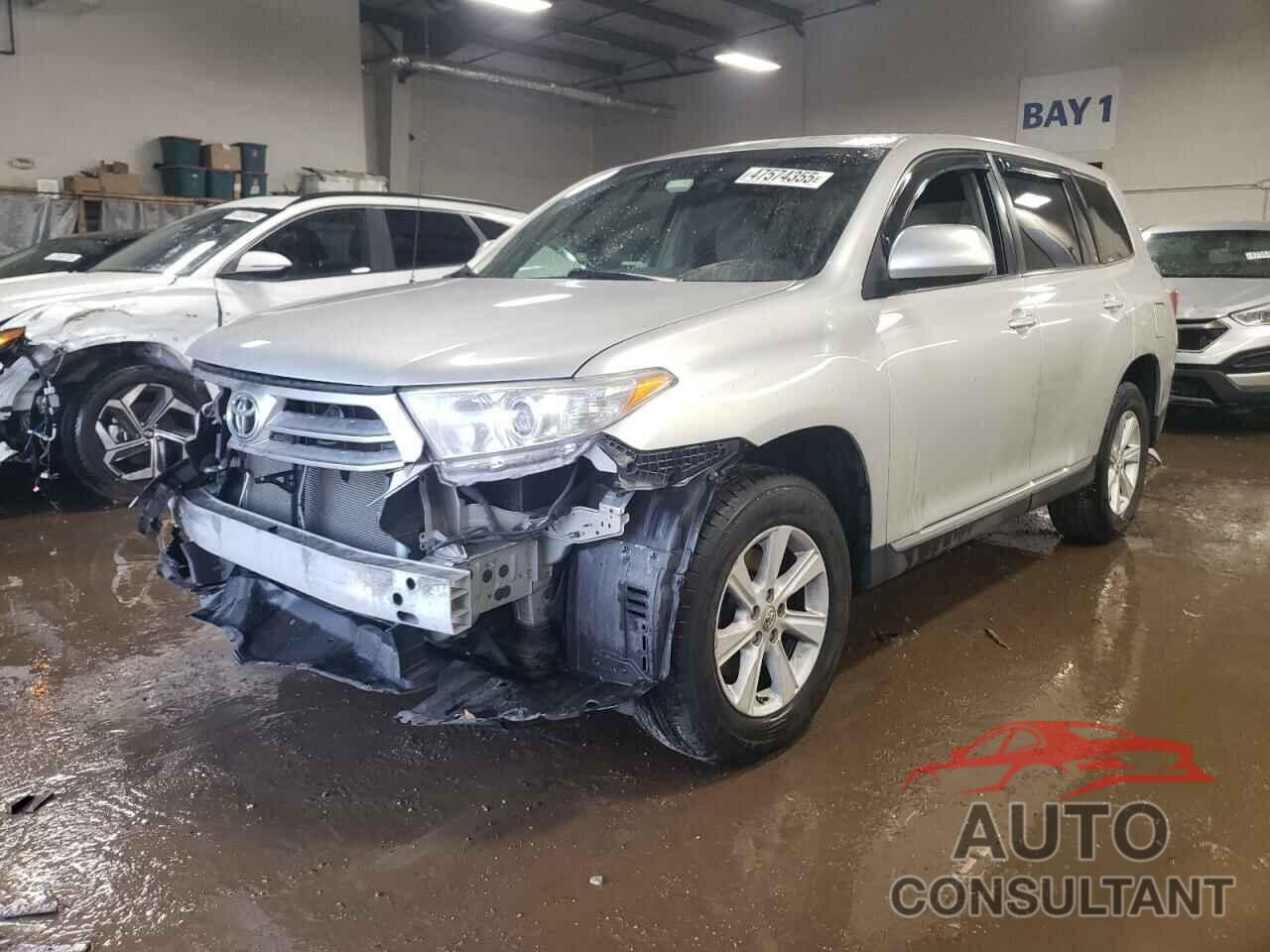 TOYOTA HIGHLANDER 2011 - 5TDBK3EH3BS088870
