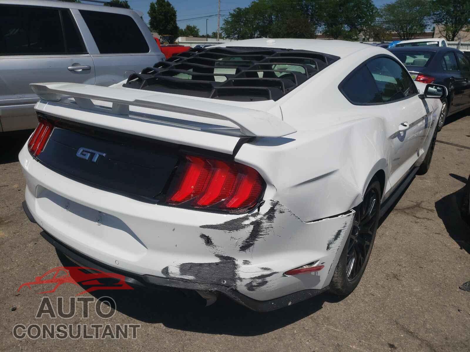 FORD MUSTANG 2019 - 1FA6P8CFXK5142632