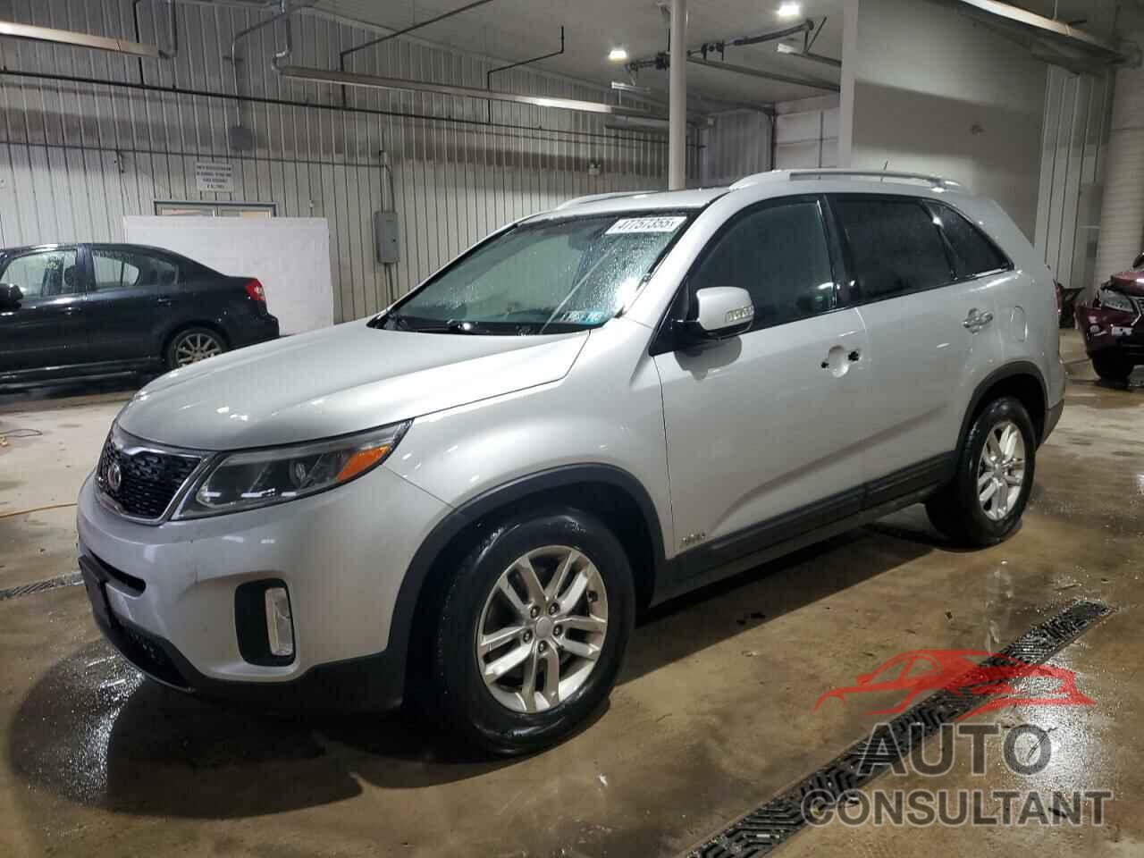 KIA SORENTO 2015 - 5XYKTCA66FG633321