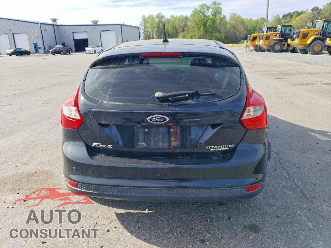 FORD FOCUS 2014 - 1FADP3N22EL353800