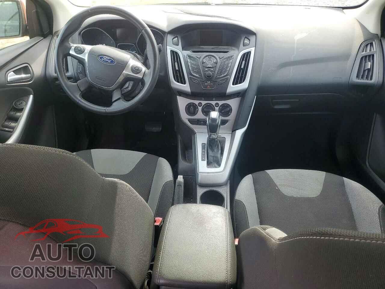 FORD FOCUS 2012 - 1FAHP3F22CL104233