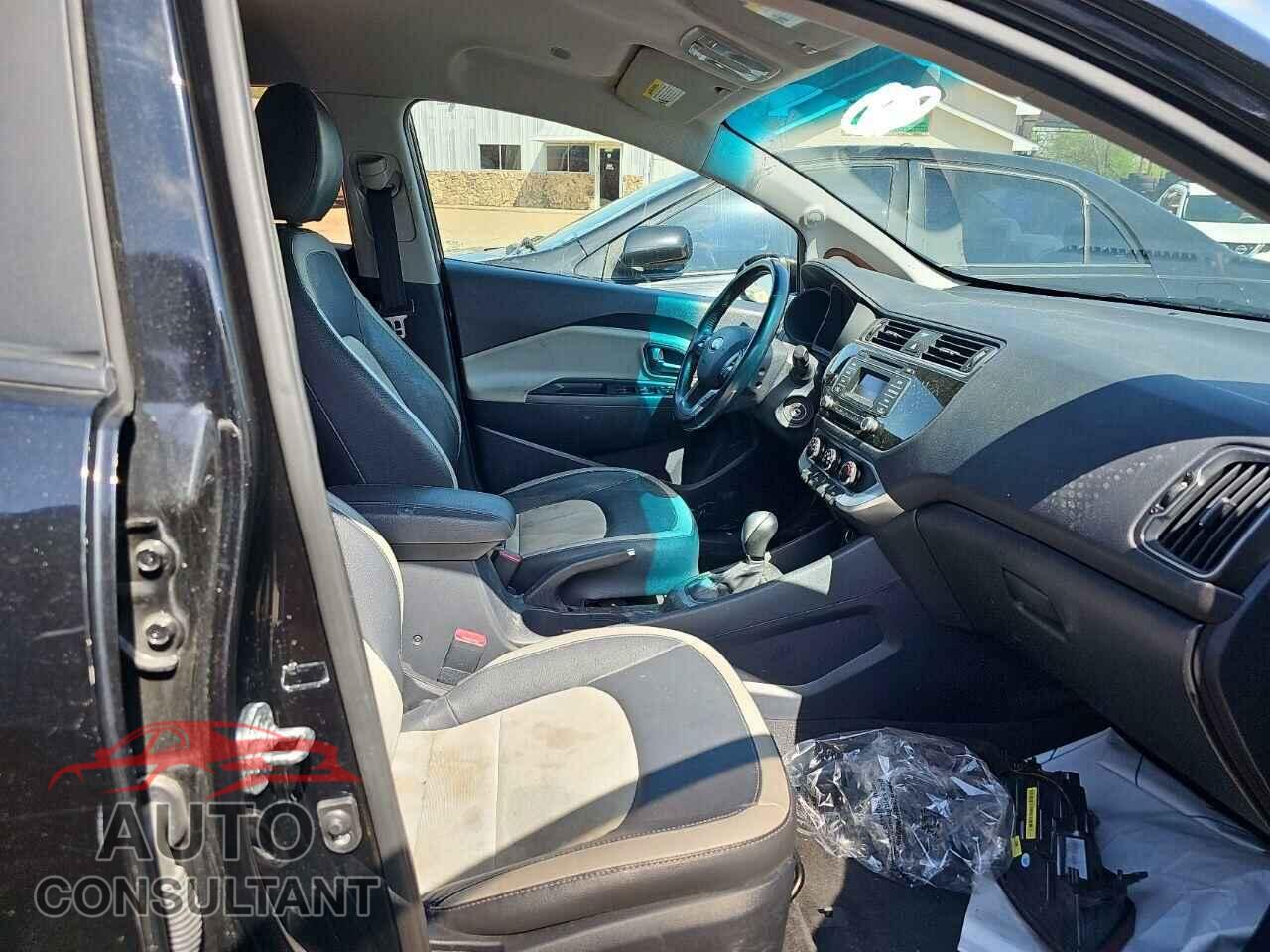 KIA RIO 2016 - KNADN4A39G6585183