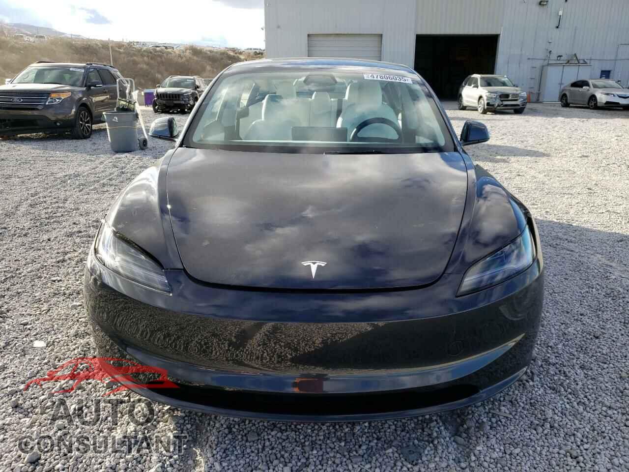 TESLA MODEL 3 2024 - 5YJ3E1EB4RF809143