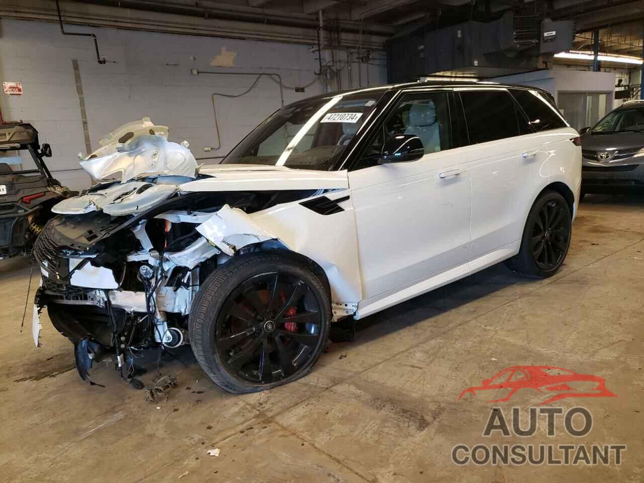 LAND ROVER RANGEROVER 2023 - SAL1L9FU4PA135540