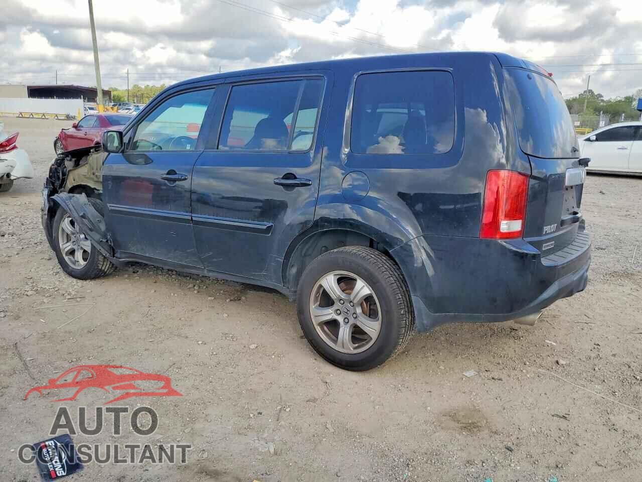 HONDA PILOT 2015 - 5FNYF4H55FB068040