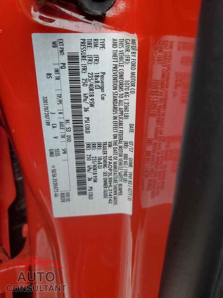 FORD FOCUS 2017 - 1FADP3L99HL314142