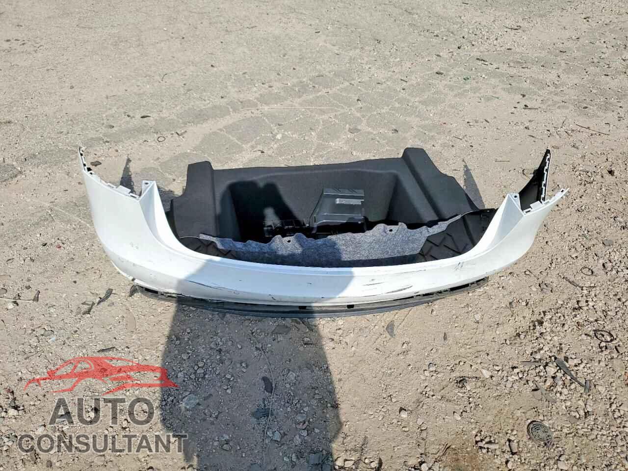 TESLA MODEL 3 2019 - 5YJ3E1EB0KF493875
