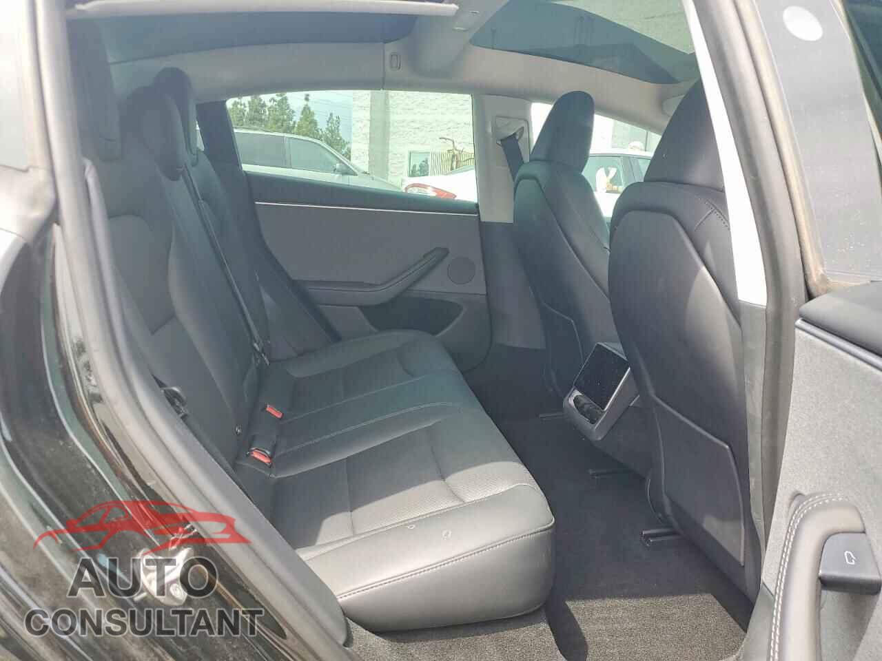 TESLA MODEL 3 2024 - 5YJ3E1EA8RF834196
