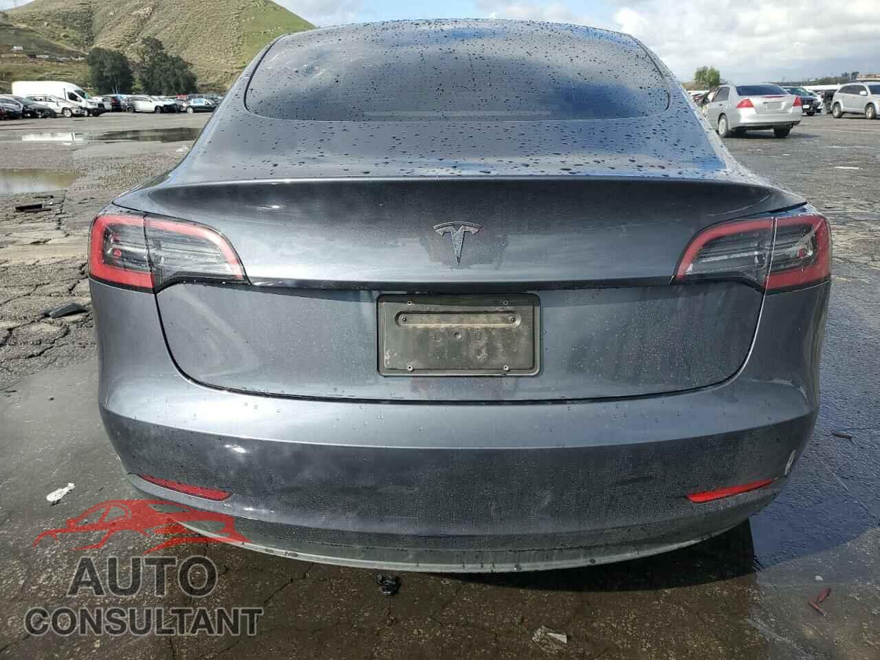 TESLA MODEL 3 2023 - 5YJ3E1EA4PF687162