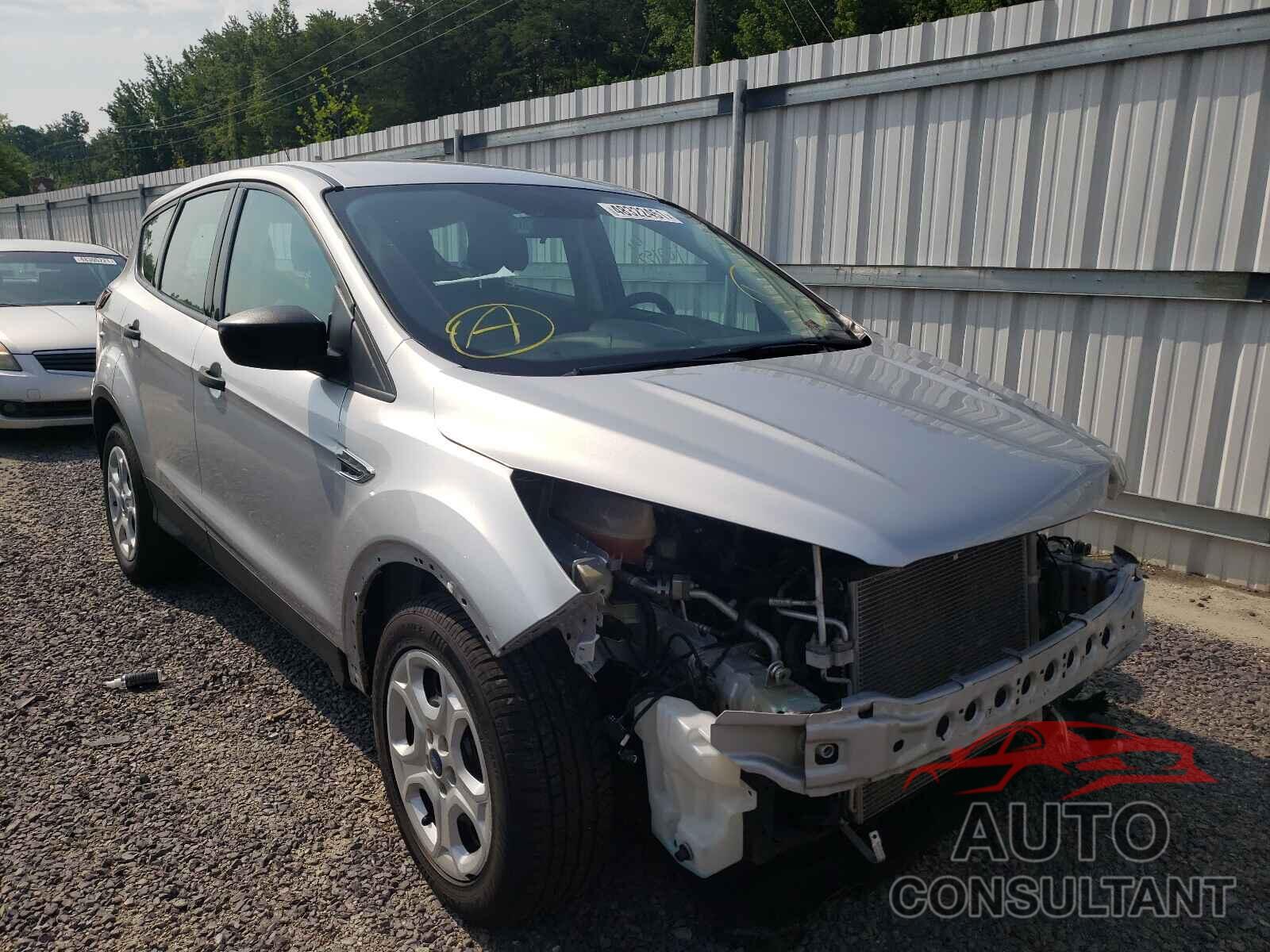 FORD ESCAPE 2017 - 1FMCU0F7XHUD03454