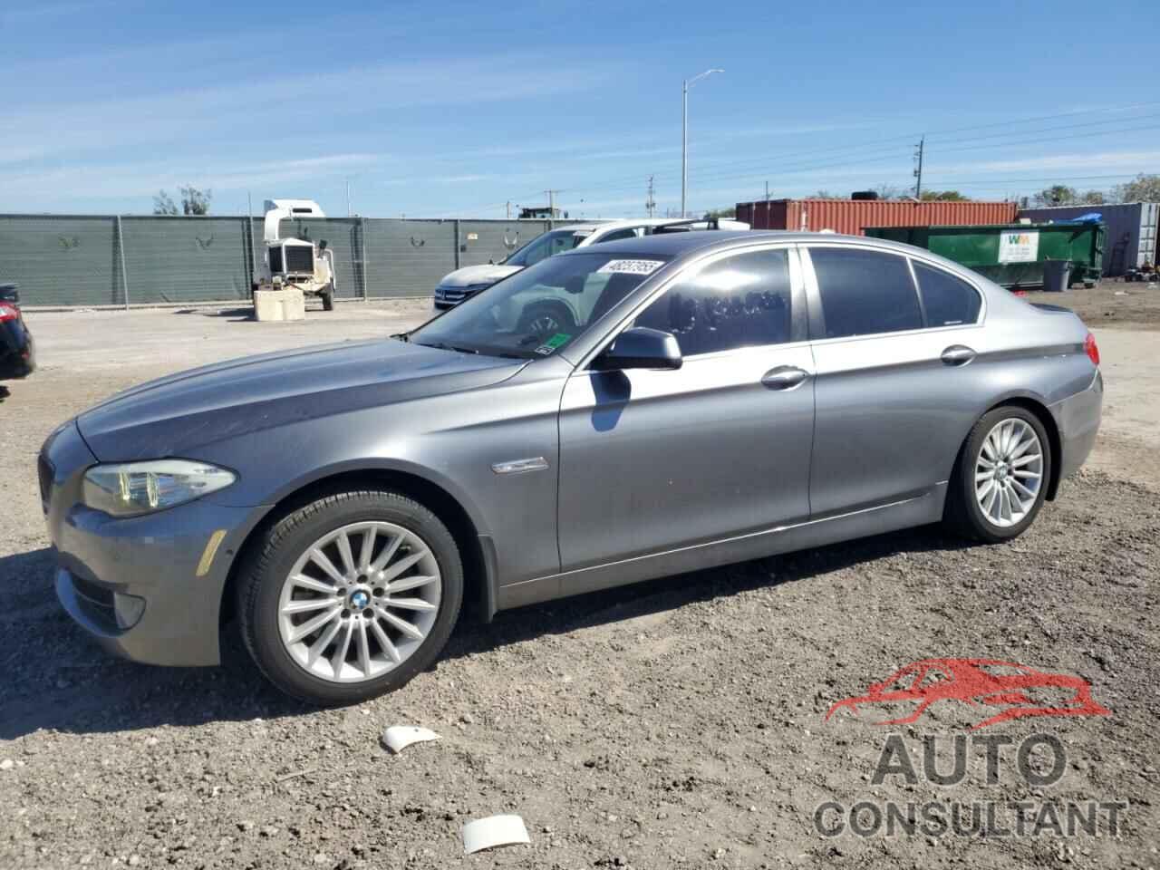 BMW 5 SERIES 2012 - WBAFR7C58CC810475