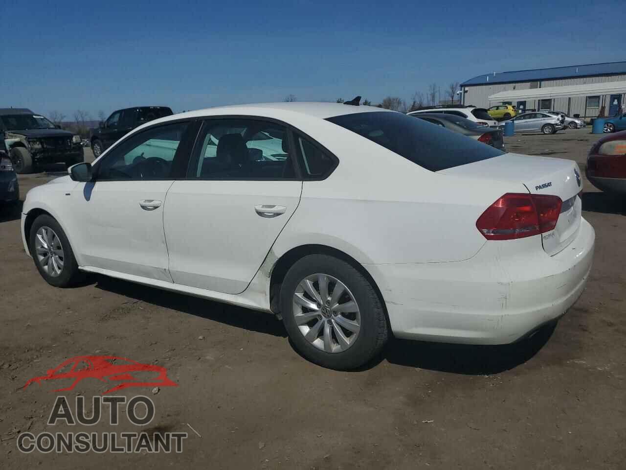 VOLKSWAGEN PASSAT 2015 - 1VWAT7A34FC058047