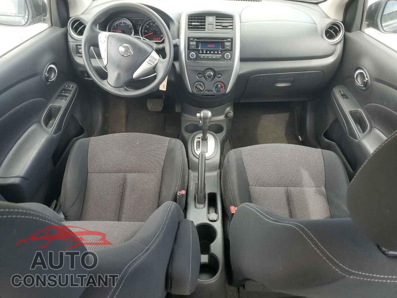NISSAN VERSA 2017 - 3N1CN7AP9HL801207