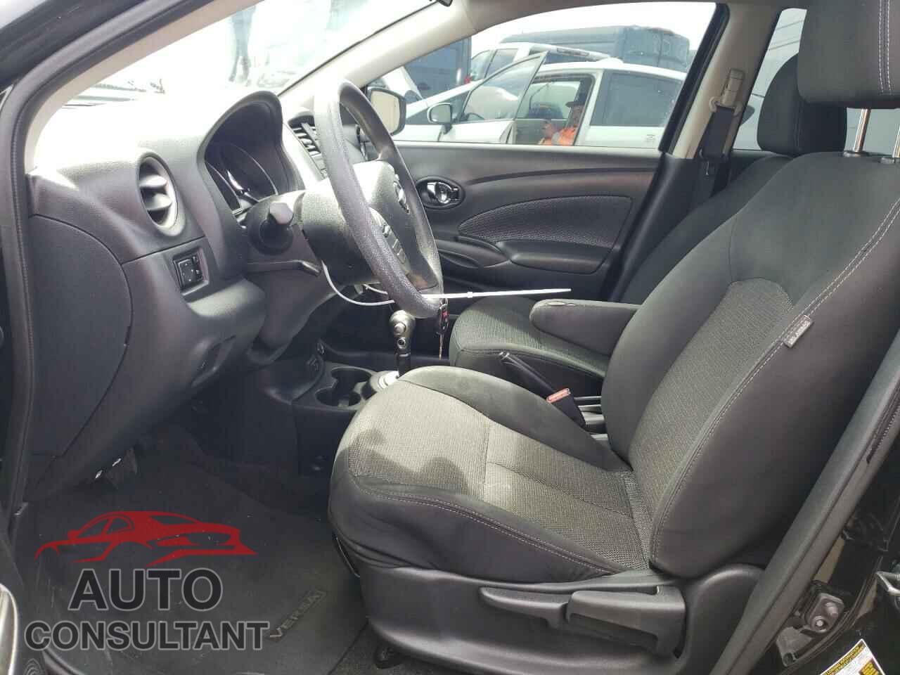NISSAN VERSA 2019 - 3N1CN7AP3KL818186