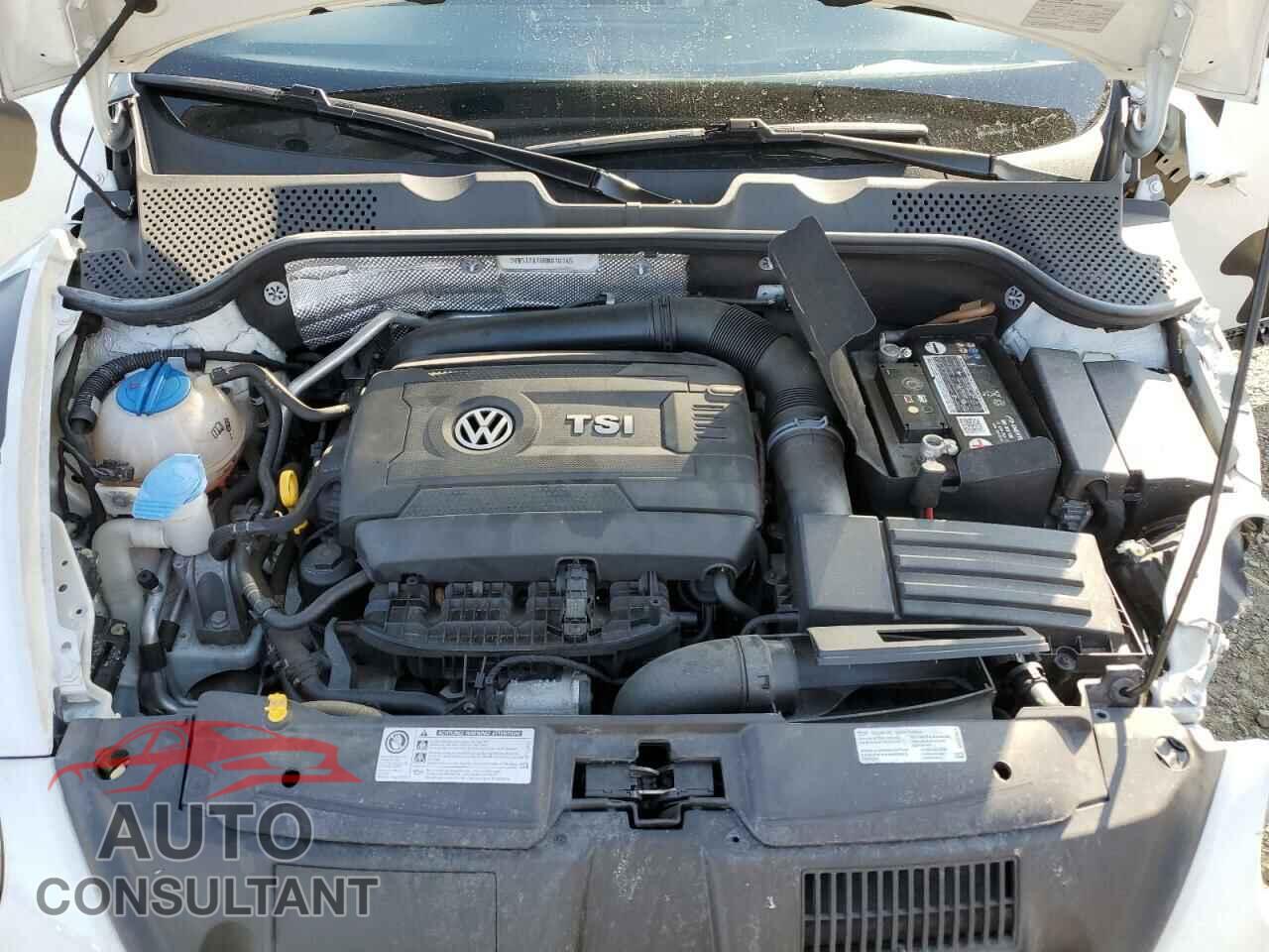 VOLKSWAGEN BEETLE 2017 - 3VW517AT6HM810145