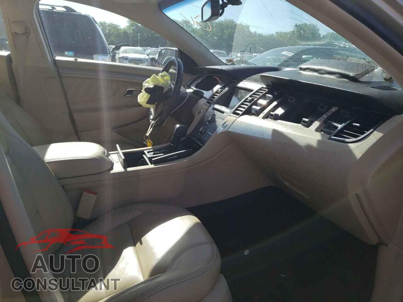 FORD TAURUS 2017 - 1FAHP2E93HG135368