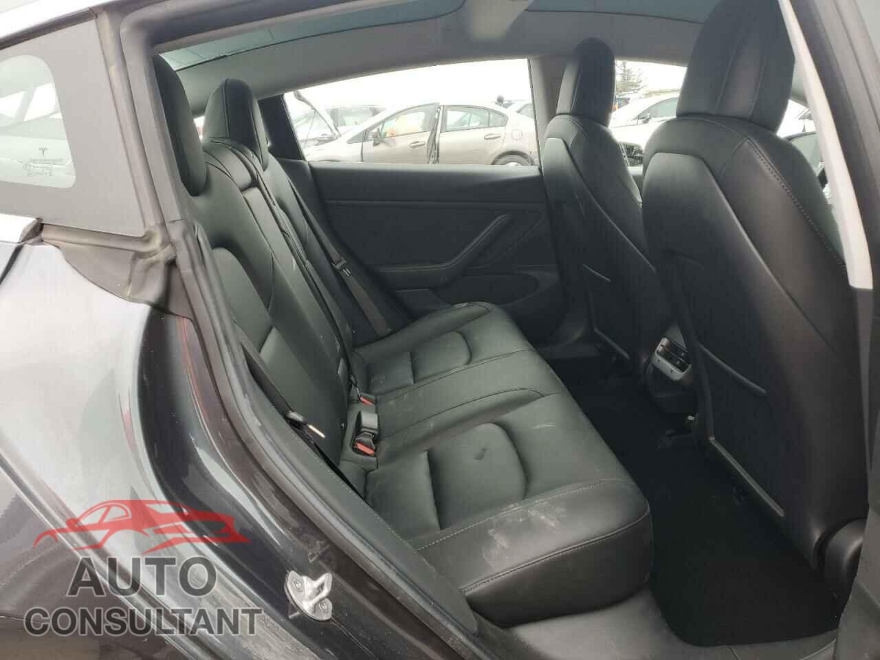 TESLA MODEL 3 2018 - 5YJ3E1EB3JF094134