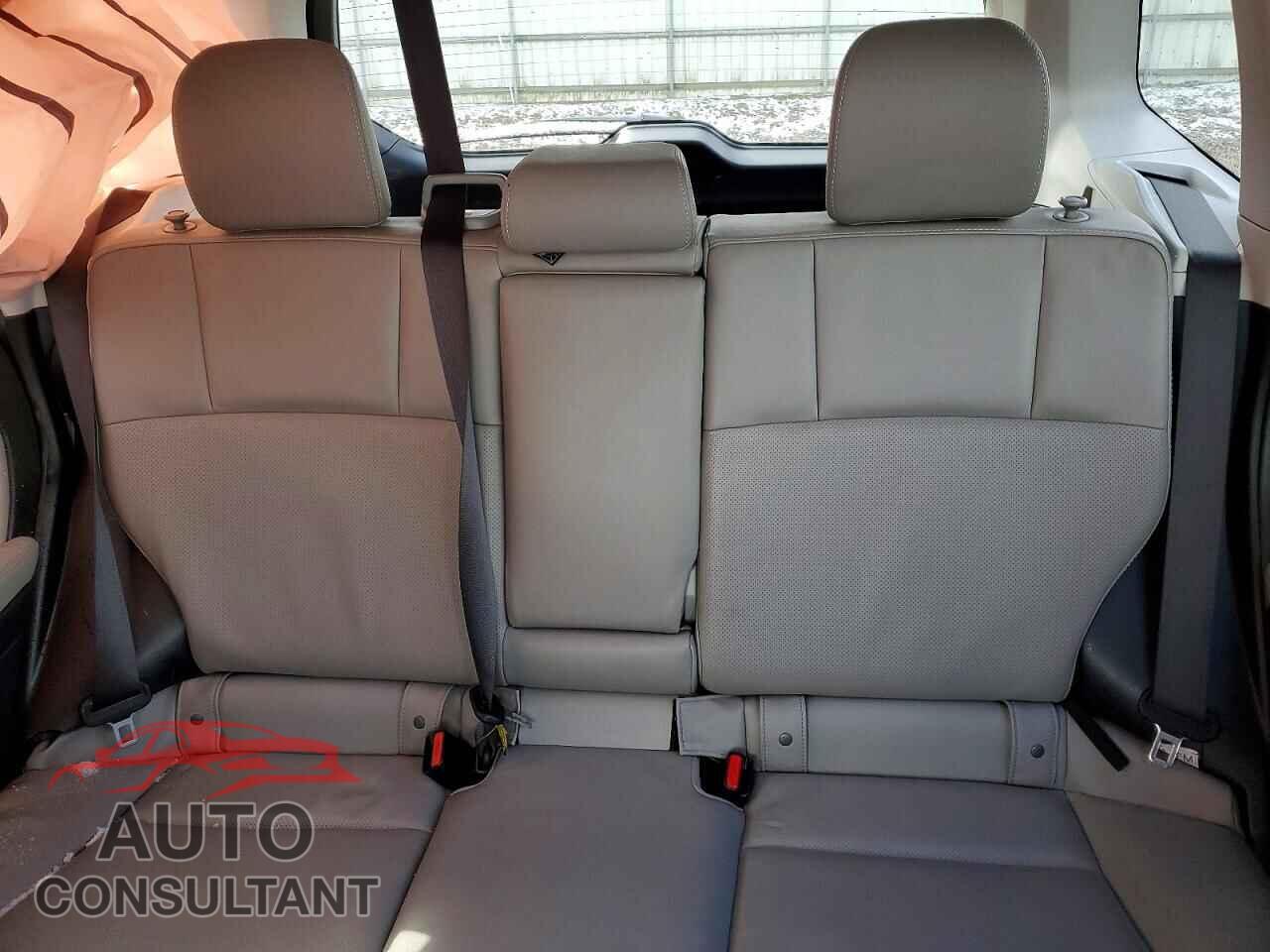 SUBARU FORESTER 2016 - JF2SJAKC4GH558661