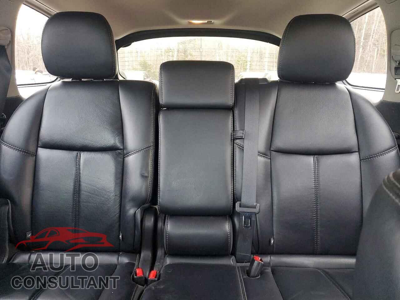 NISSAN PATHFINDER 2015 - 5N1AR2MM9FC712674