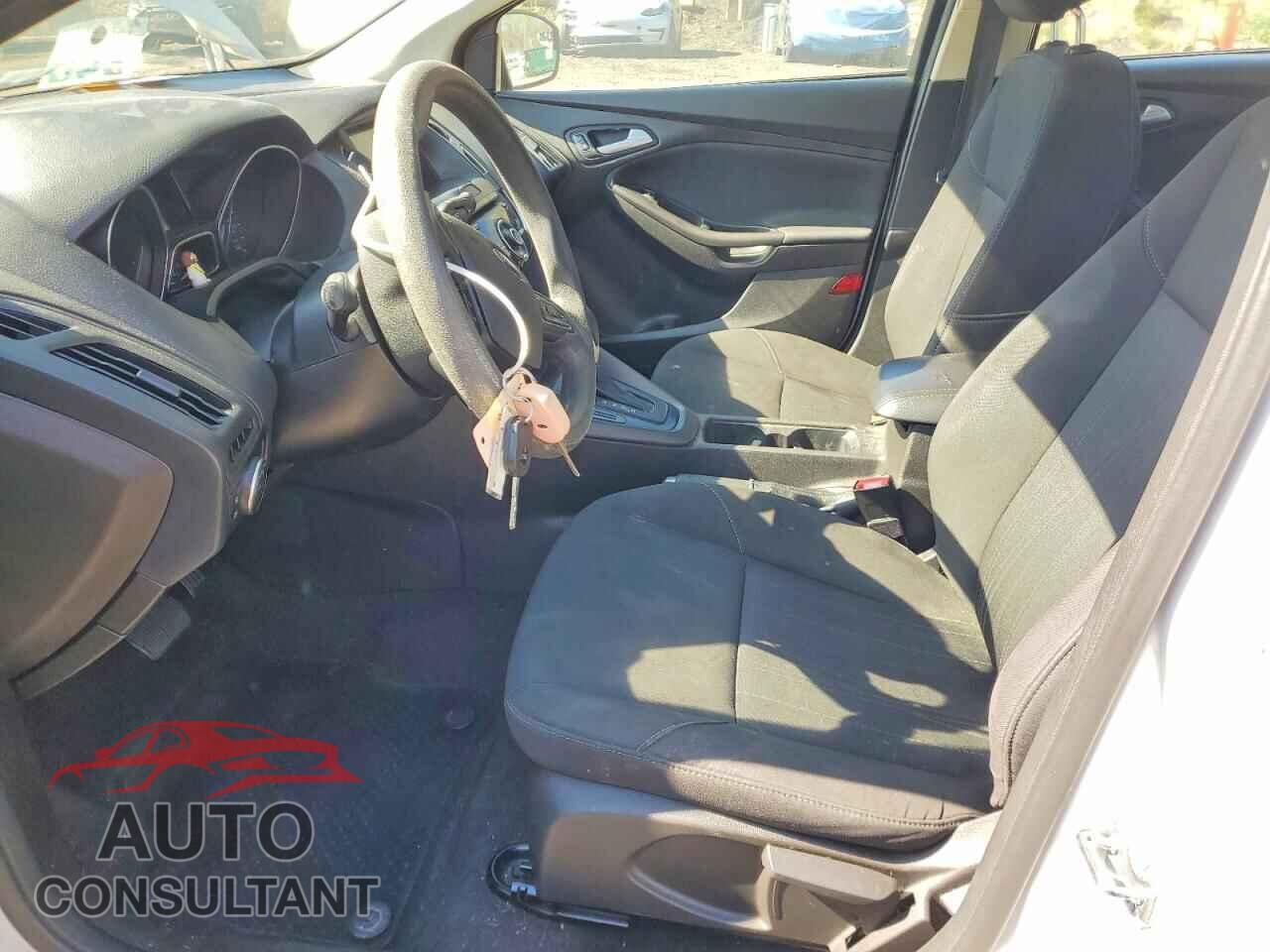 FORD FOCUS 2017 - 1FADP3H26HL282469