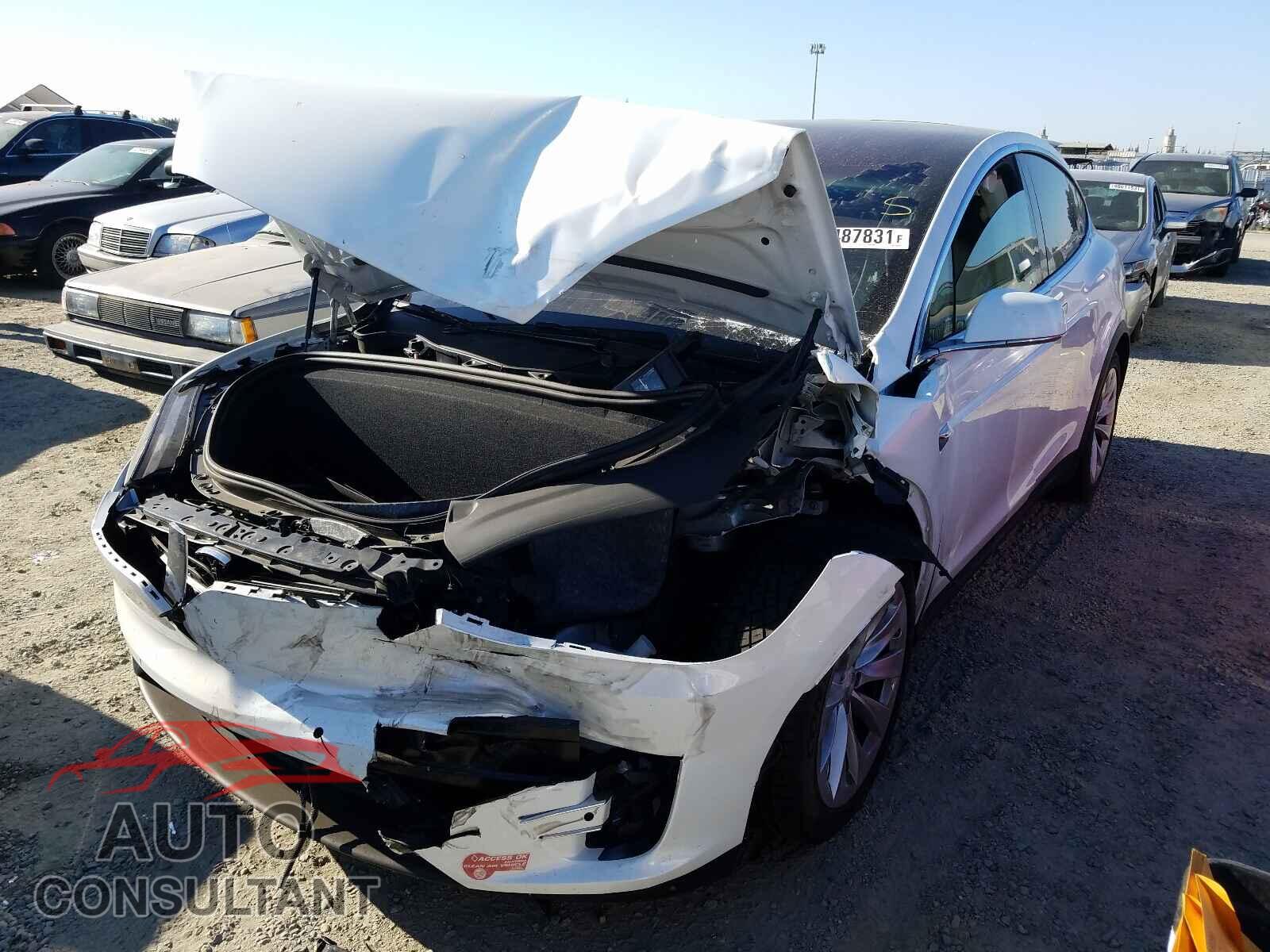 TESLA MODEL X 2016 - 5YJXCDE27GF030146