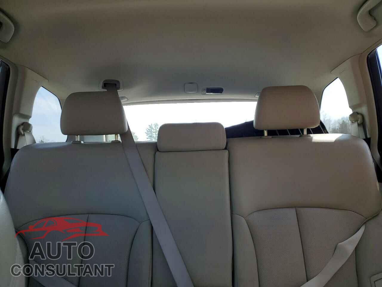 SUBARU OUTBACK 2010 - 4S4BRBKC7A3328738