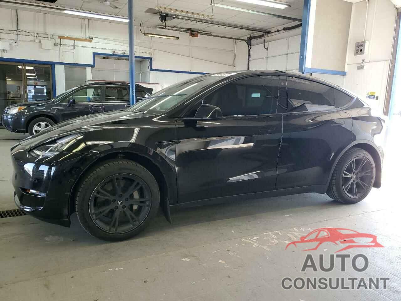 TESLA MODEL Y 2022 - 7SAYGAEE2NF508782