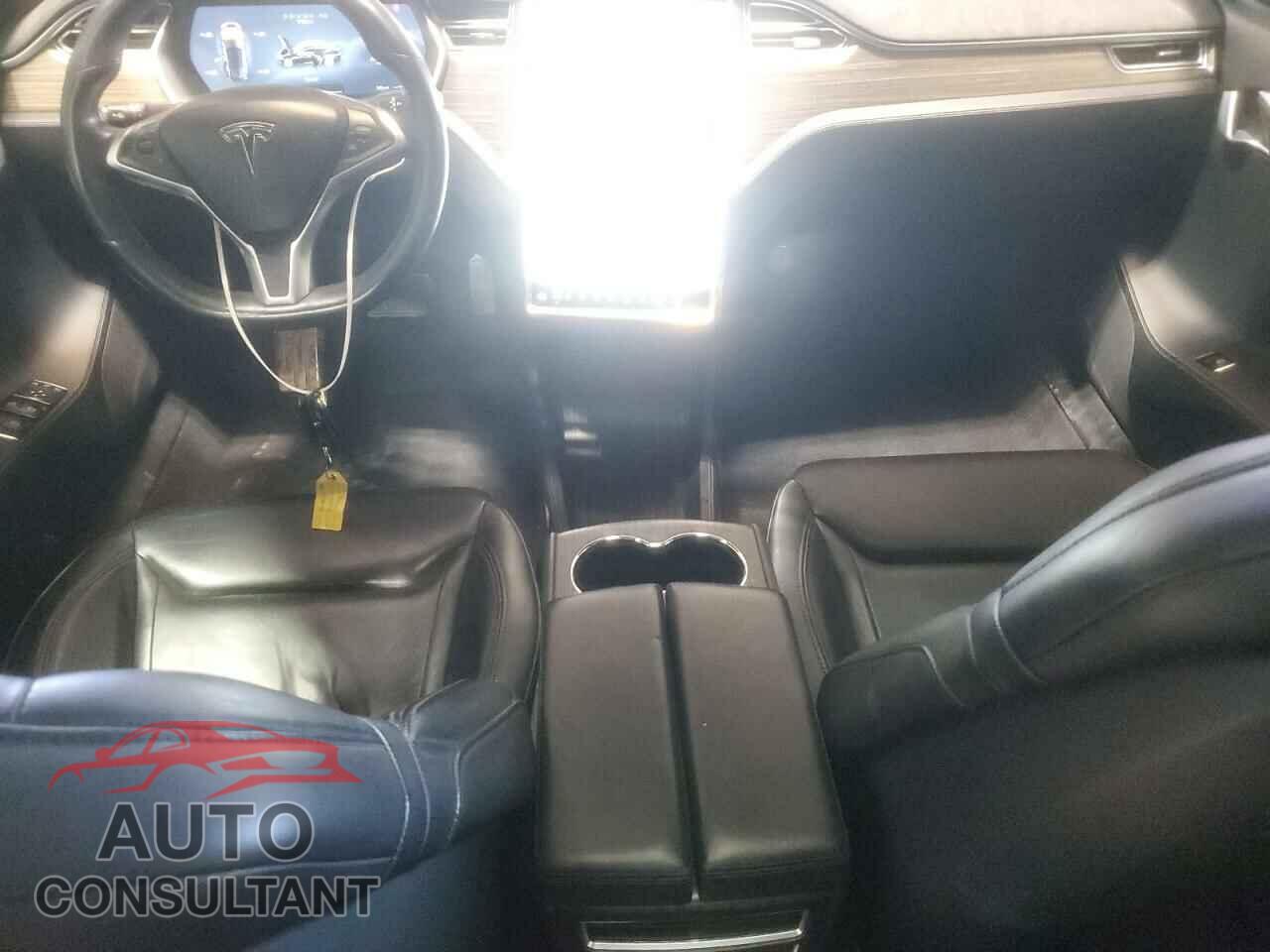 TESLA MODEL S 2015 - 5YJSA1S2XFF090116