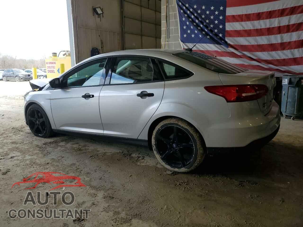 FORD FOCUS 2017 - 1FADP3E22HL299581