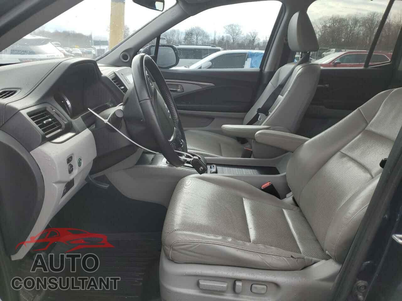 HONDA RIDGELINE 2017 - 5FPYK3F57HB011597