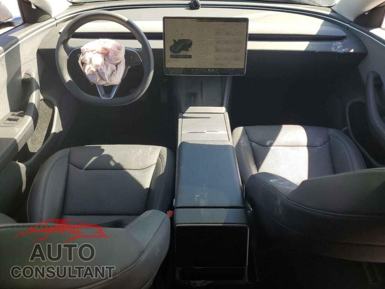 TESLA MODEL 3 2024 - 5YJ3E1EA1RF739916