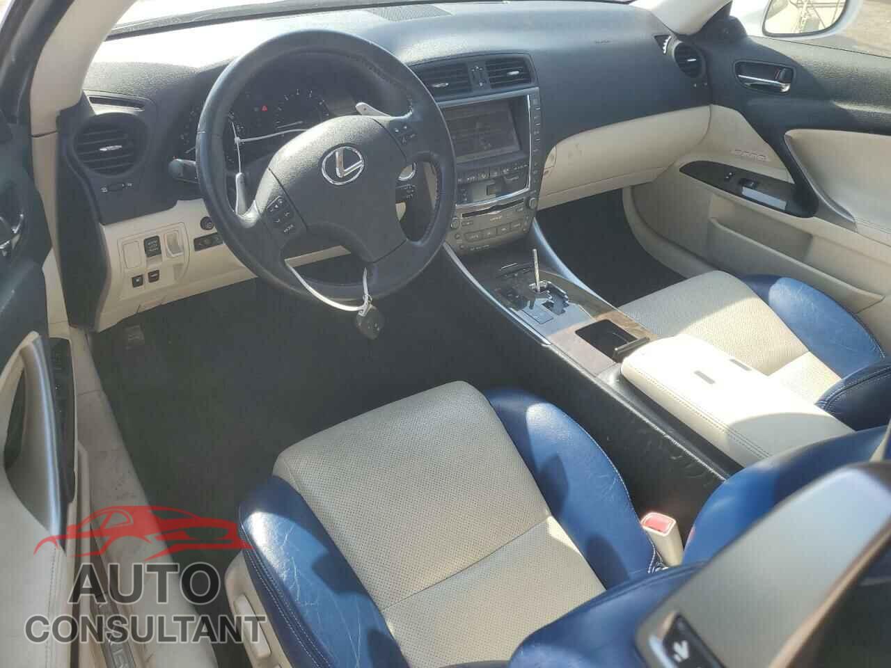 LEXUS IS 2010 - JTHFE2C21A2503304