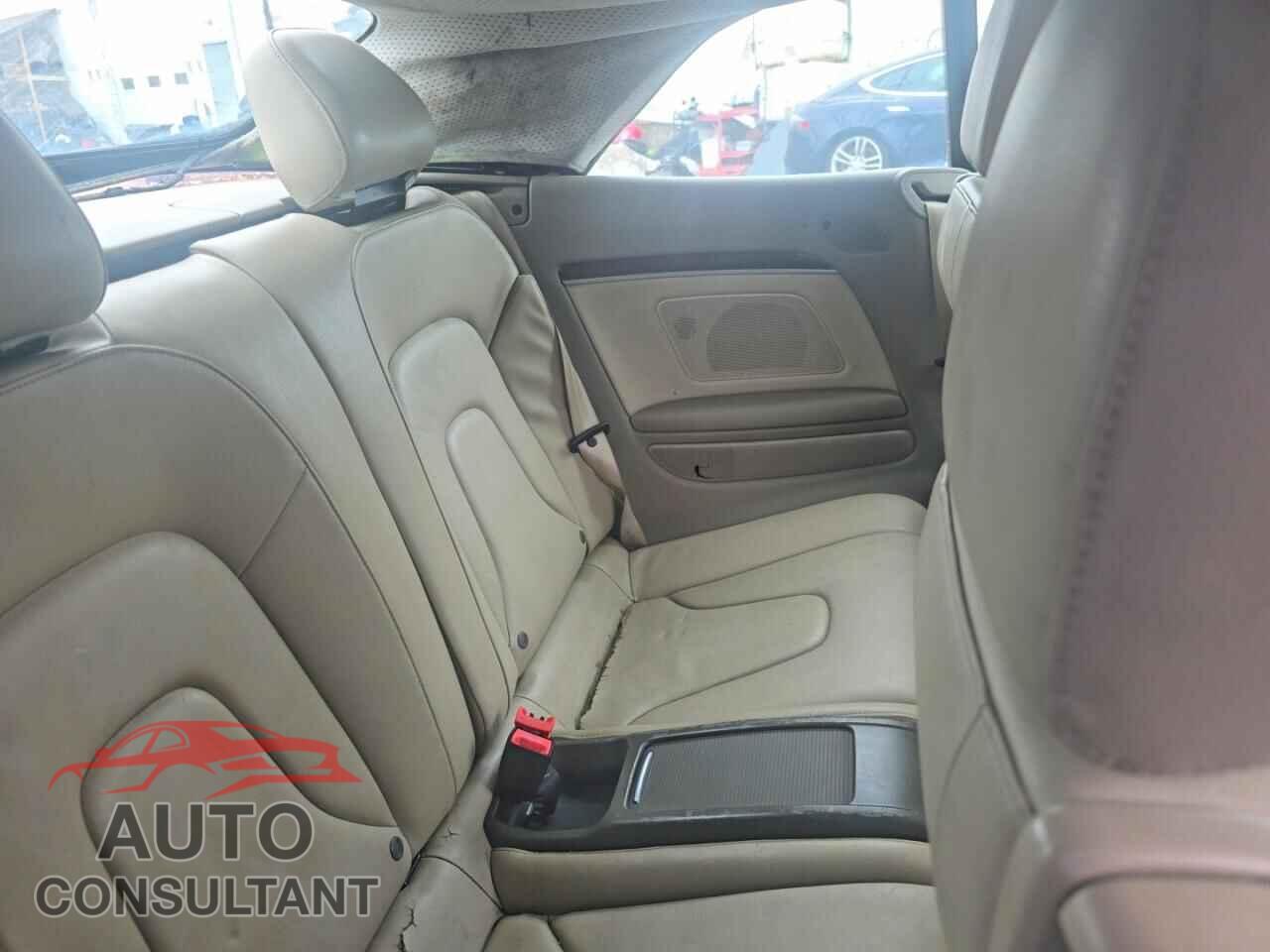 AUDI A5 2012 - WAUCFAFH1CN001189