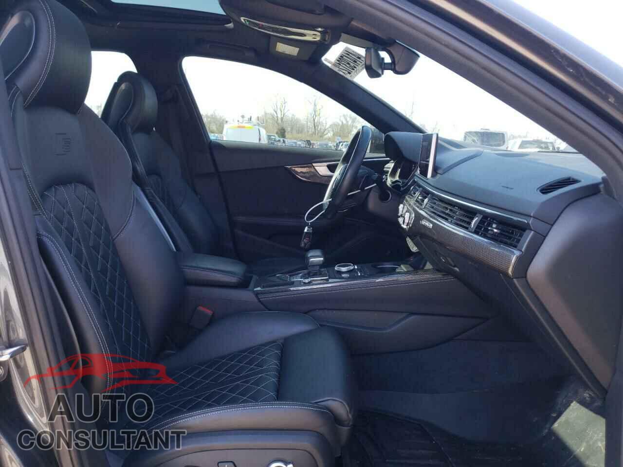 AUDI S4/RS4 2018 - WAUC4BF49JA008002