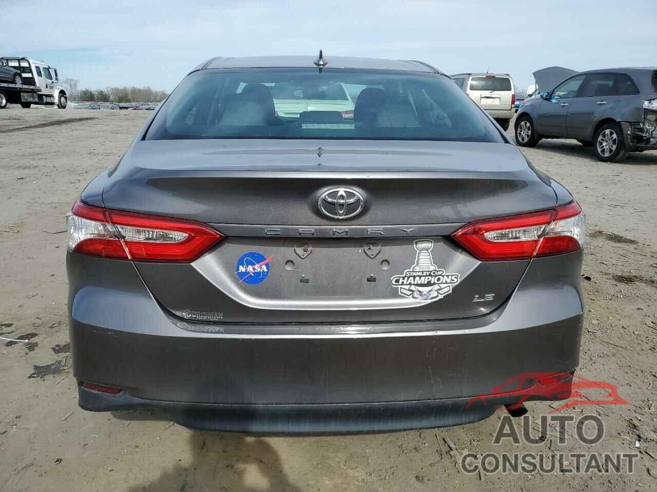 TOYOTA CAMRY 2019 - 4T1B11HK0KU683424