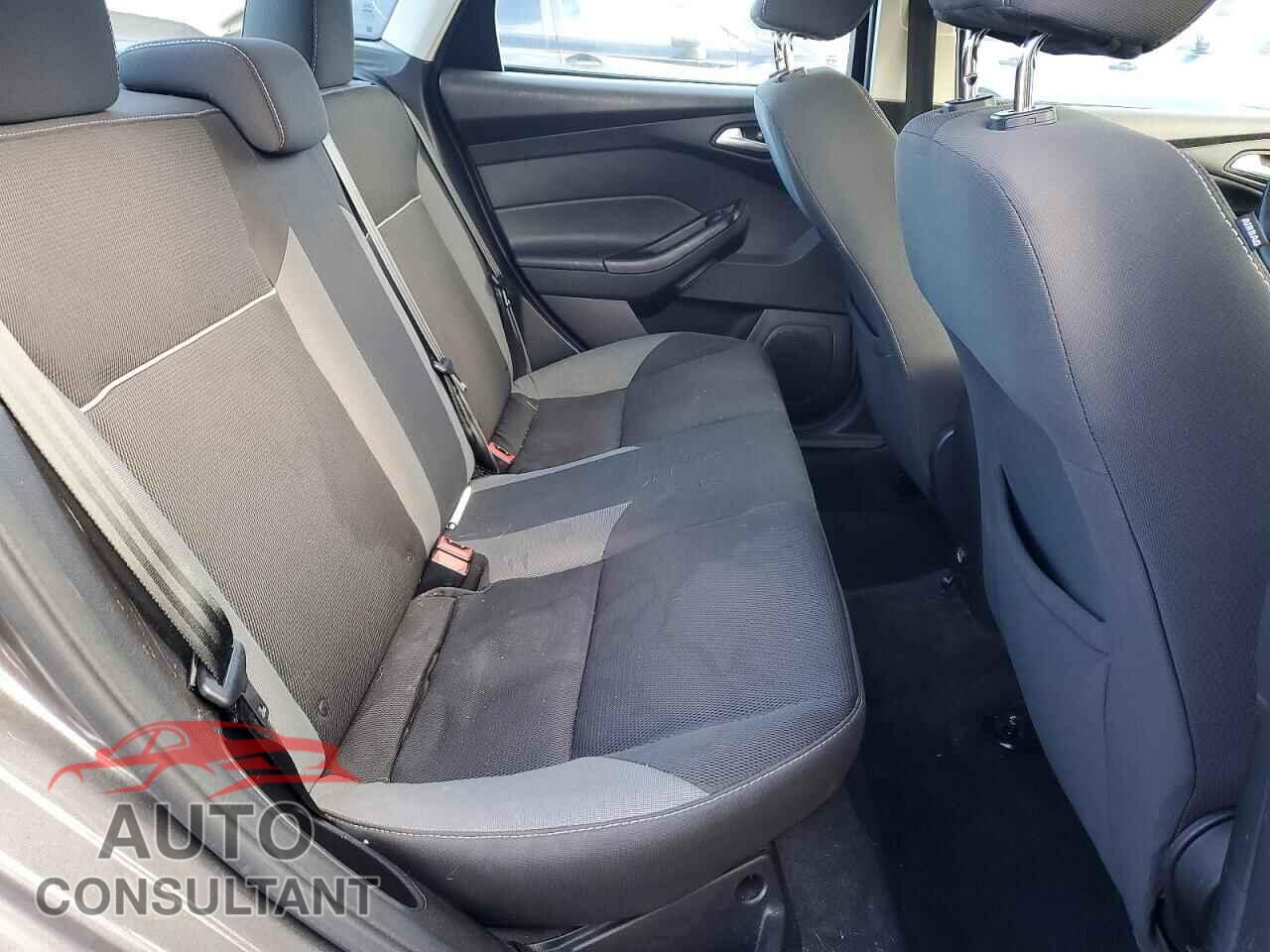FORD FOCUS 2014 - 1FADP3F25EL215134
