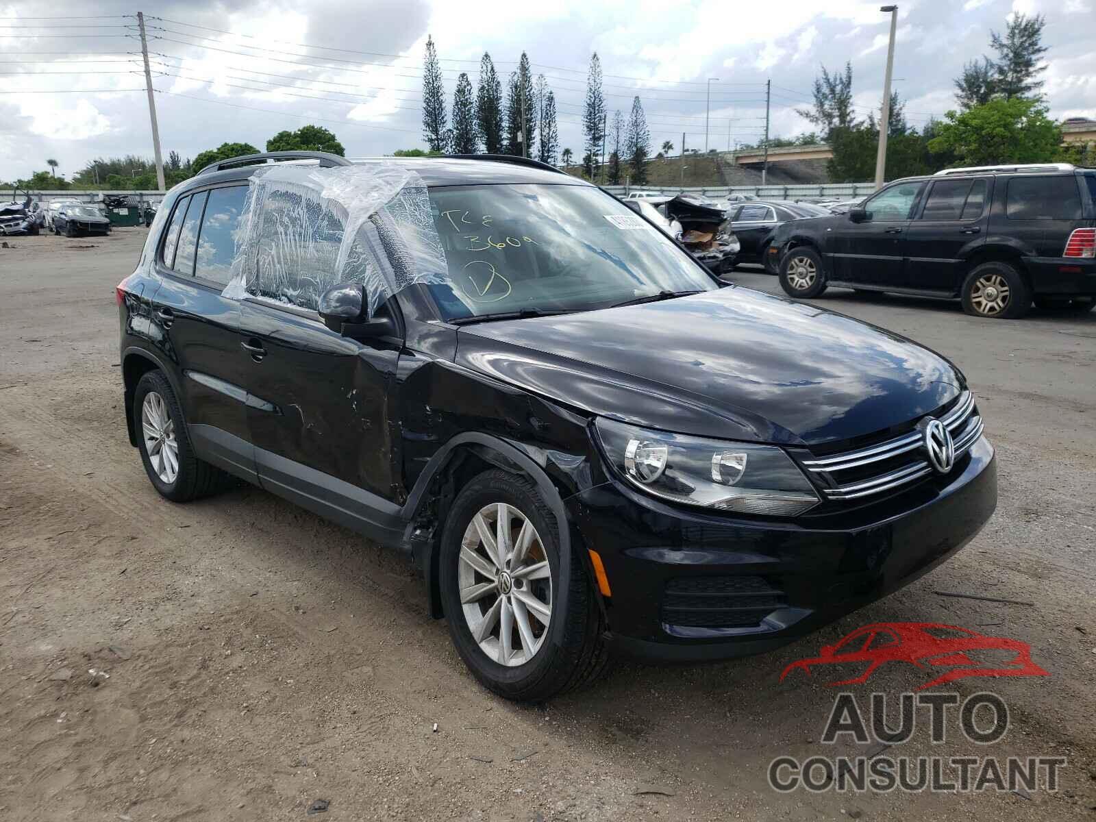 VOLKSWAGEN TIGUAN 2017 - WVGAV7AXXHK043671
