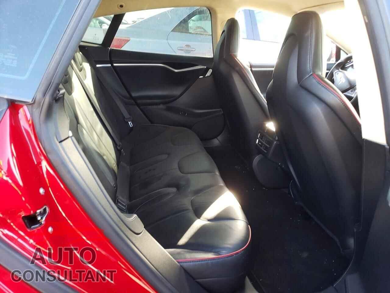 TESLA MODEL S 2013 - 5YJSA1DP5DFP09744