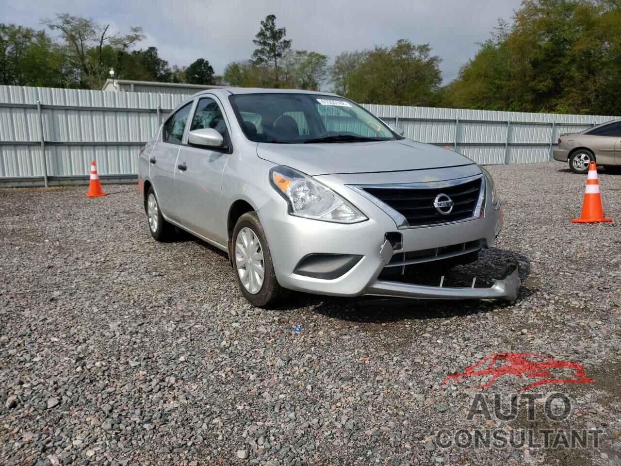 NISSAN VERSA 2017 - 3N1CN7AP2HL818611