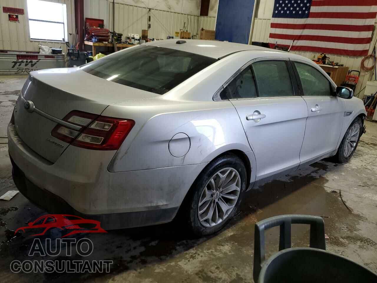 FORD TAURUS 2017 - 1FAHP2F88HG123416