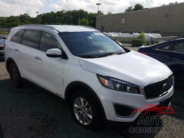 KIA SORENTO LX 2018 - 5XYPGDA55JG342471