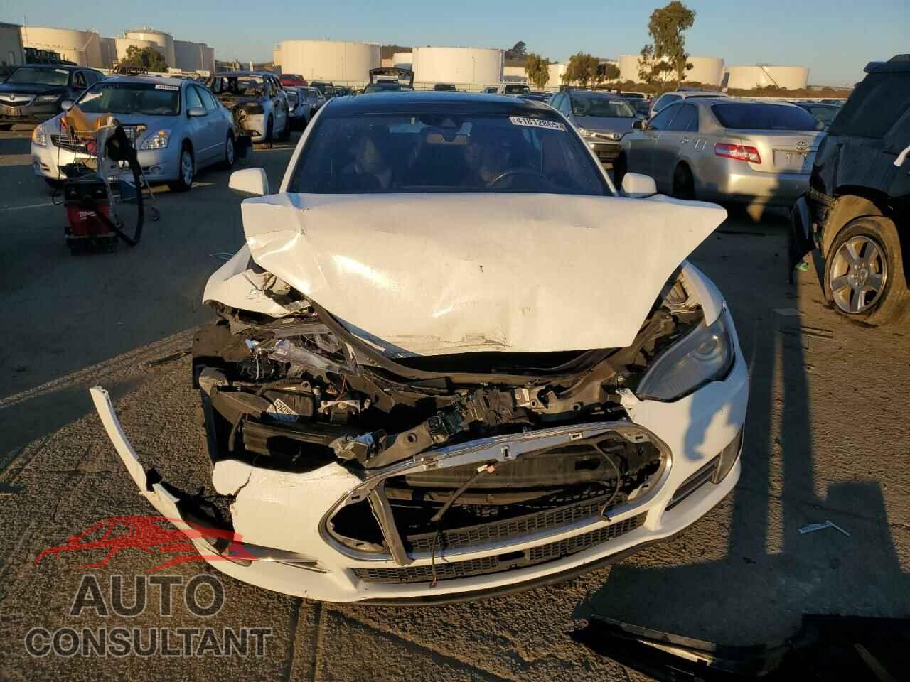 TESLA MODEL S 2015 - 5YJSA1E11FF114399