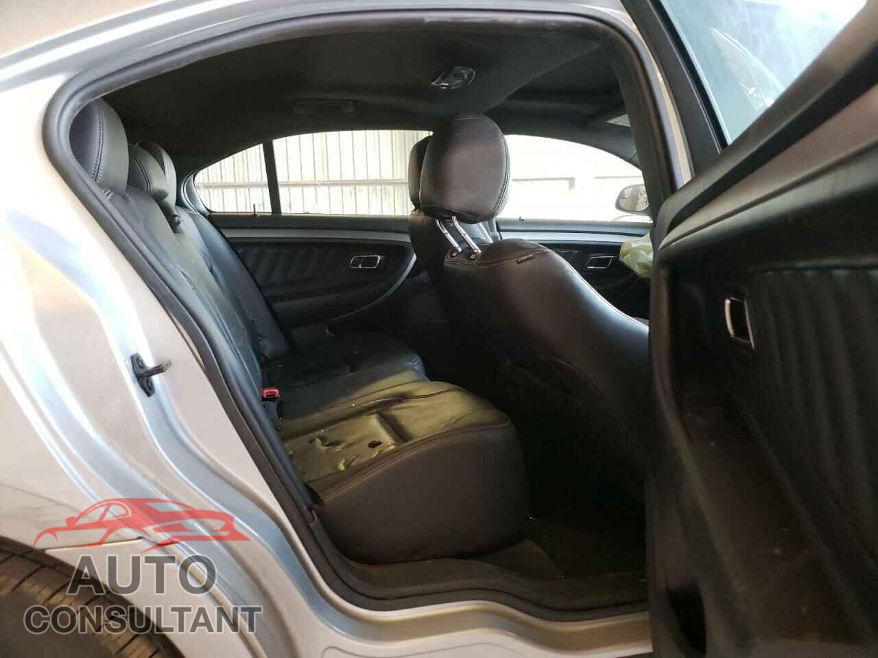 FORD TAURUS 2016 - 1FAHP2E81GG132815