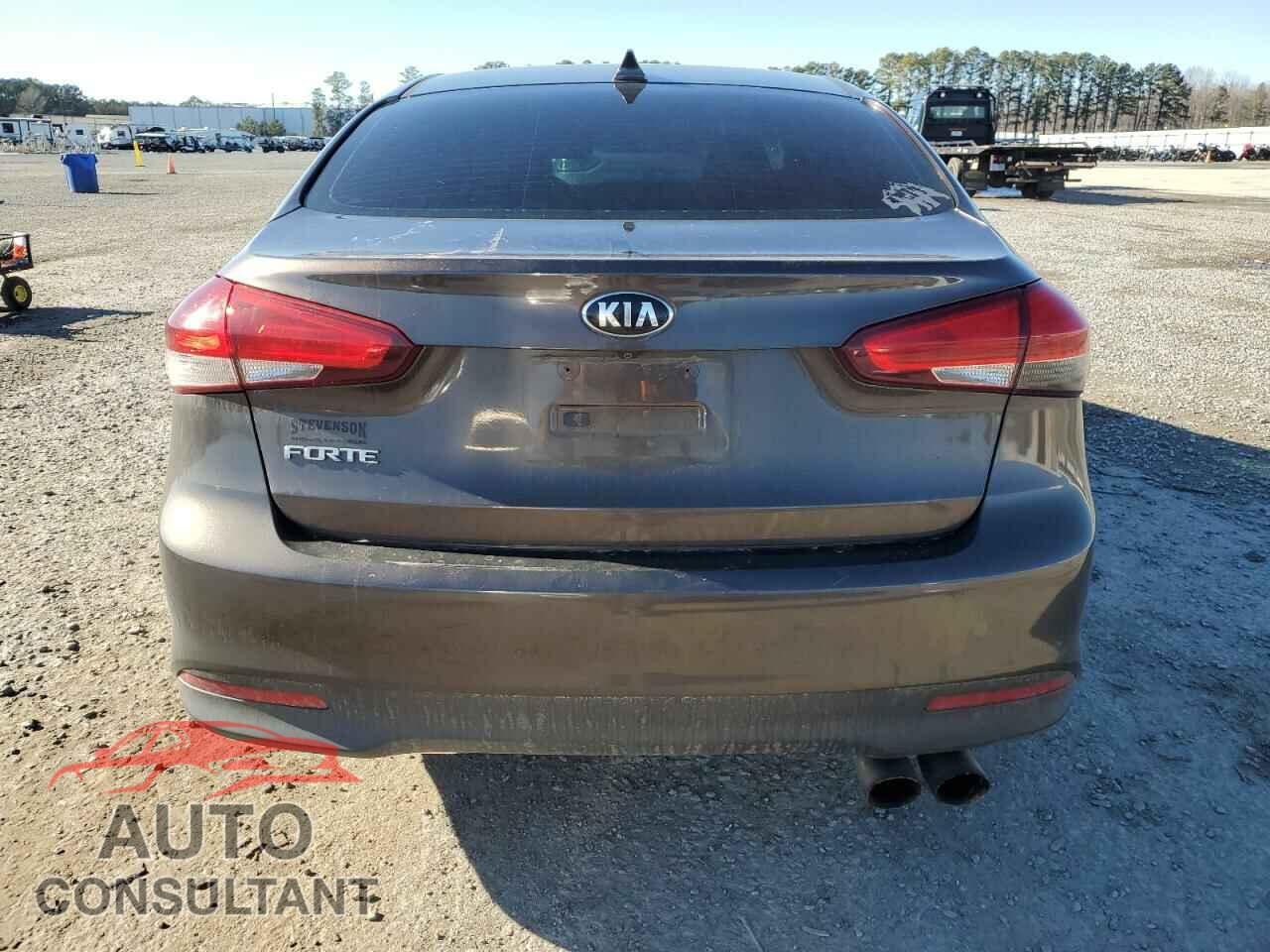KIA FORTE 2018 - 3KPFL4A77JE199075