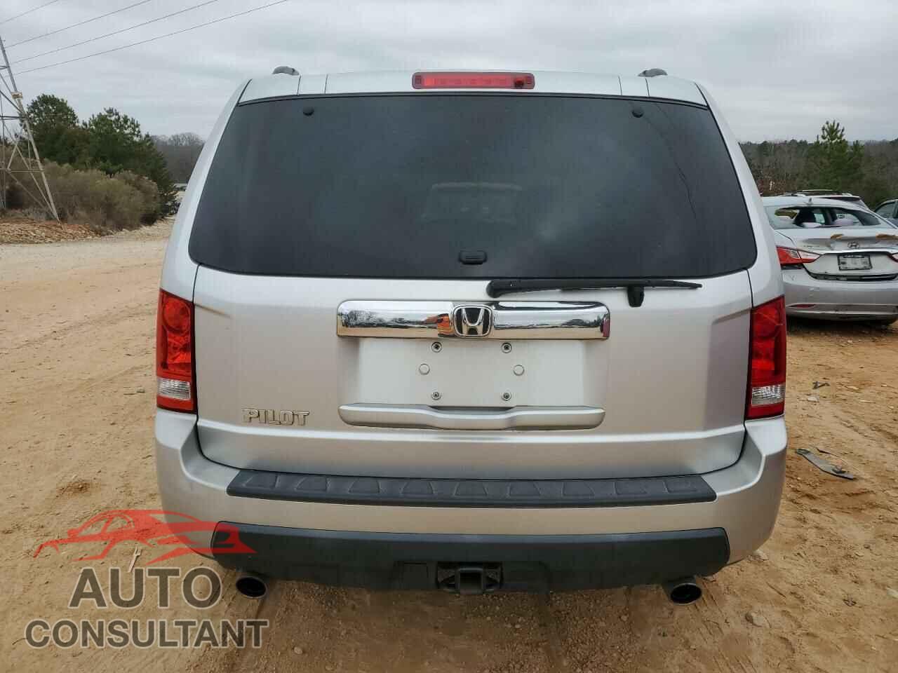HONDA PILOT 2010 - 5FNYF3H49AB009356