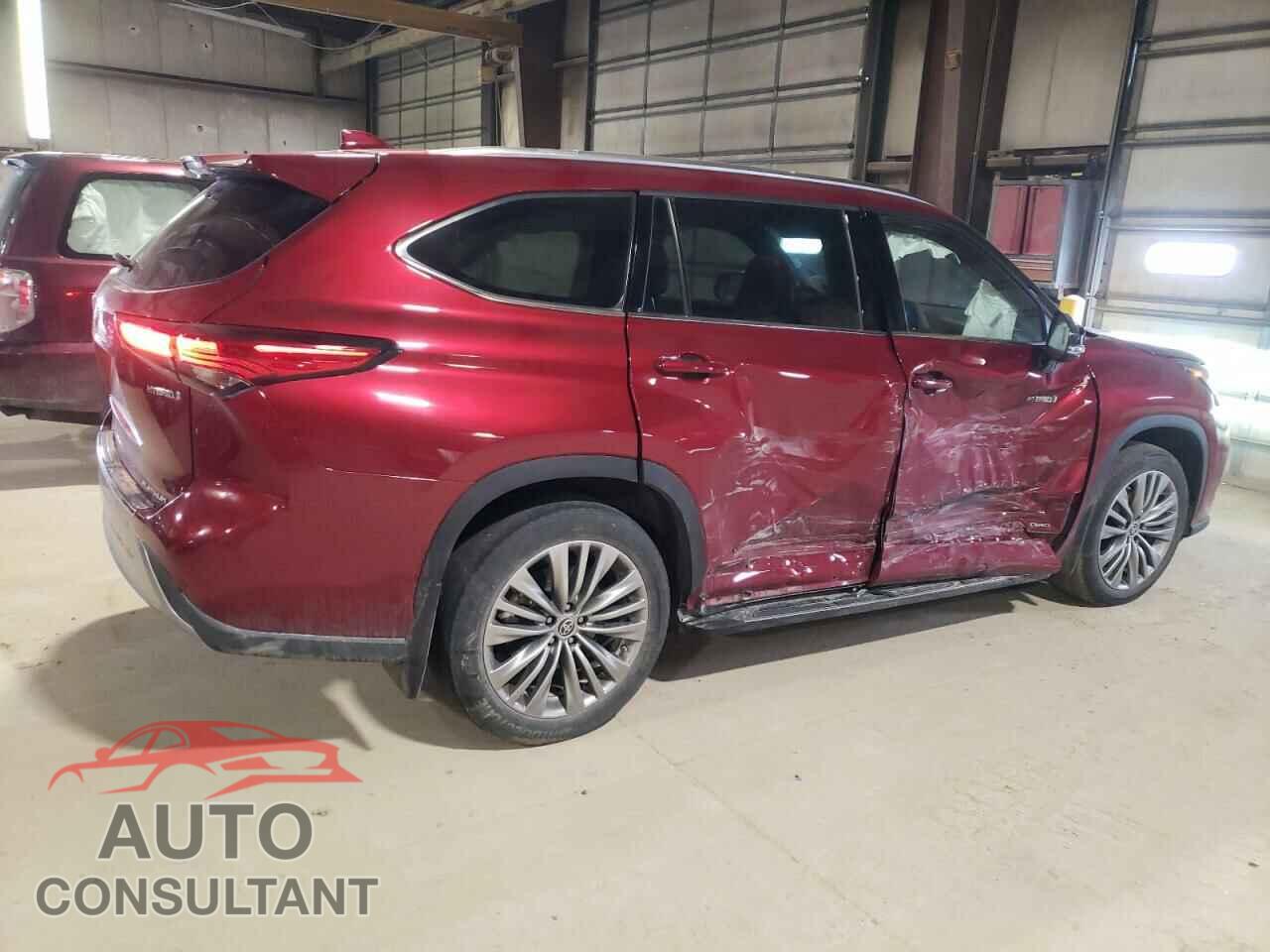 TOYOTA HIGHLANDER 2021 - 5TDEBRCH2MS021652